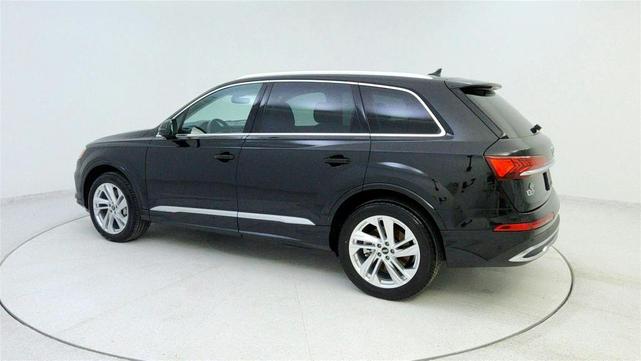 2023 audi q7 55 premium