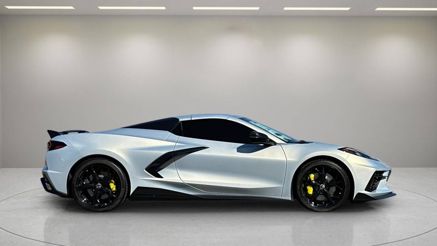 2022 chevrolet corvette stingray