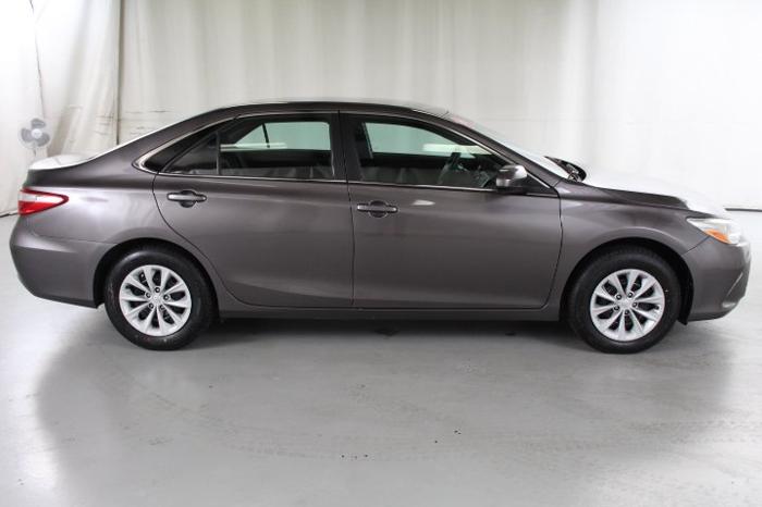 used 2016 toyota camry le traverse city, mi 49686 for sale in traverse city, michigan