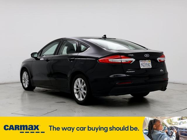 2020 ford fusion se