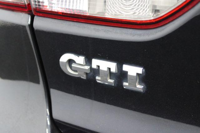2011 volkswagen gti 4-door