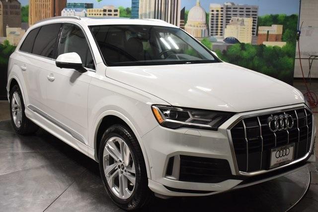 2023 audi q7 55 premium plus