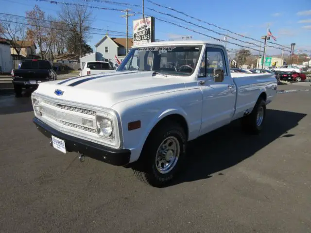 1970 chevrolet c20 pick-up. restored custom