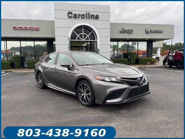 2022 toyota camry se