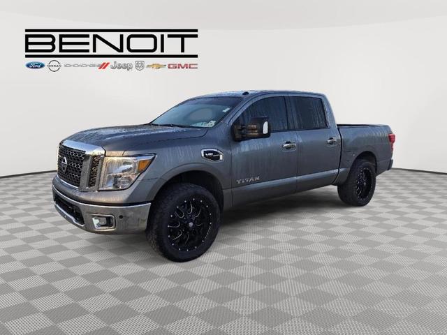 2017 nissan titan sv