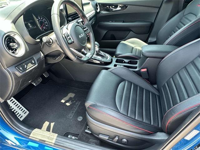 2022 kia forte gt