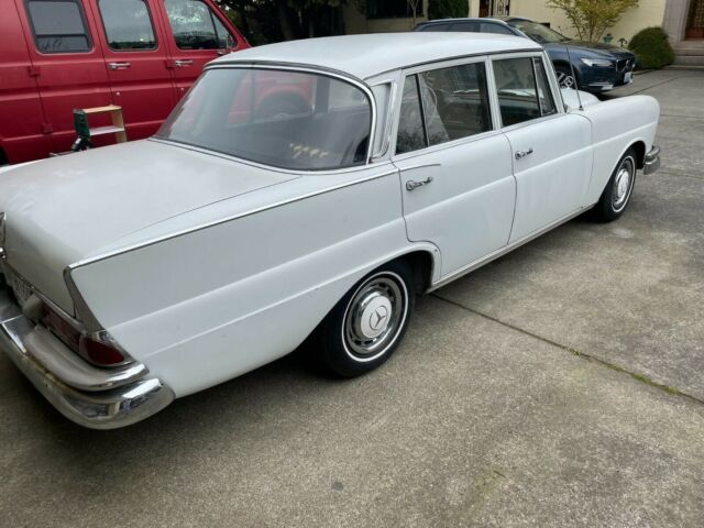 1965 mercedes-benz 220