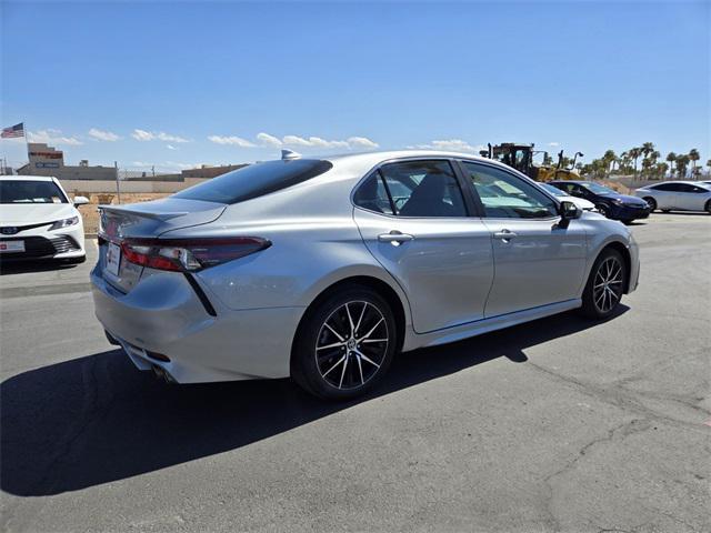 2024 toyota camry se