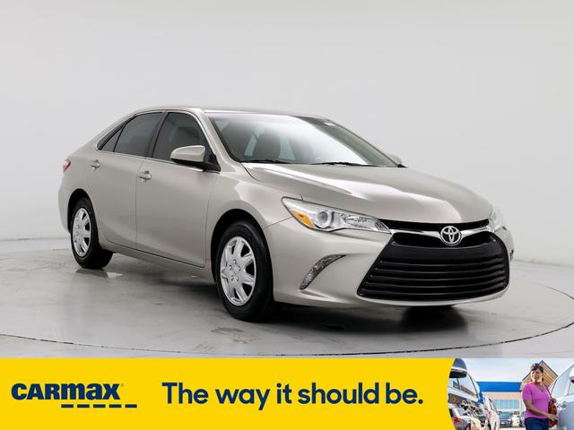 2015 toyota camry le