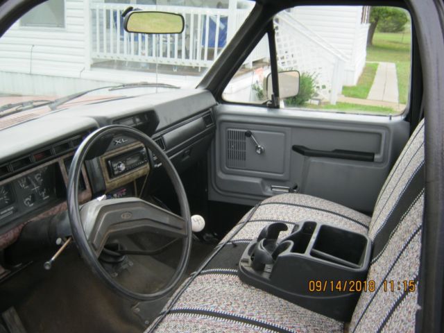1983 ford f-100 short bed