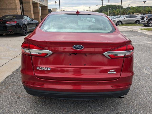 2020 ford fusion se