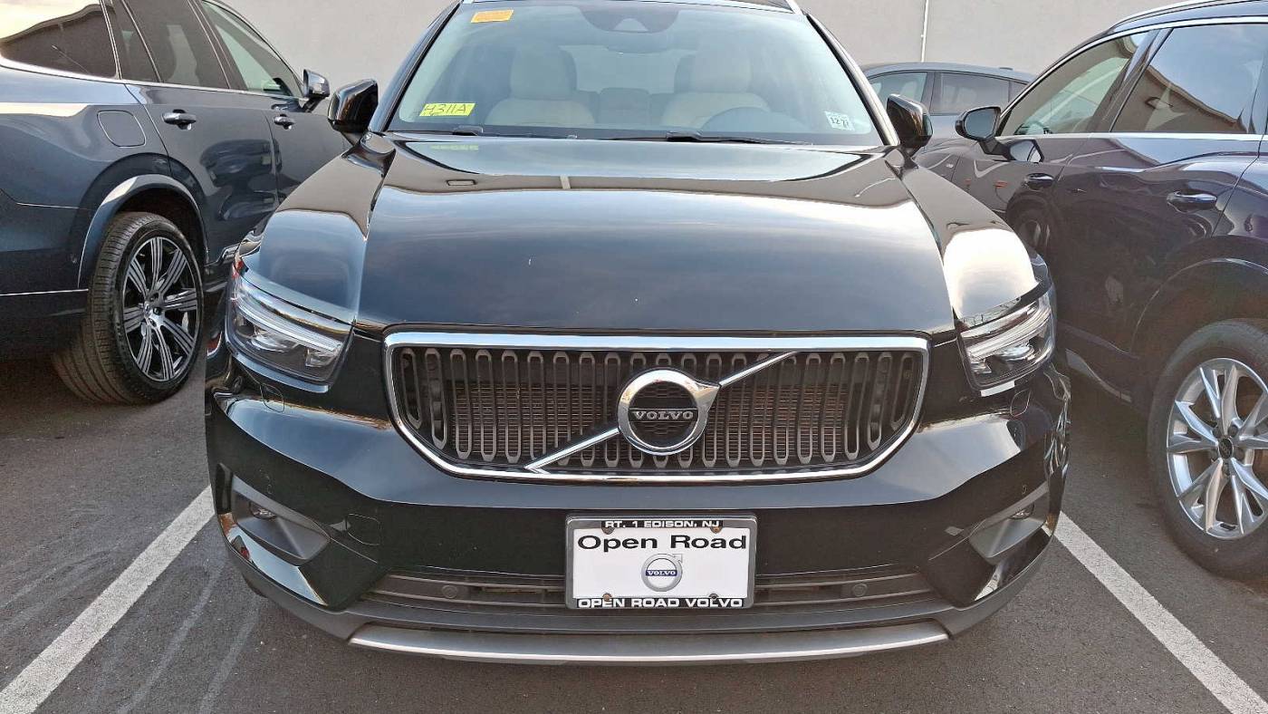 2022 volvo xc40 t5 momentum