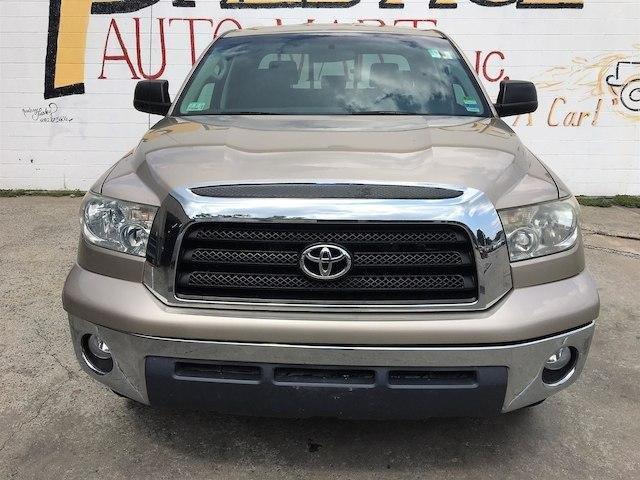 2007 toyota tundra sr5 sr5 4dr double cab 4wd sb (5.7l v8 for sale in smithfield, rhode island