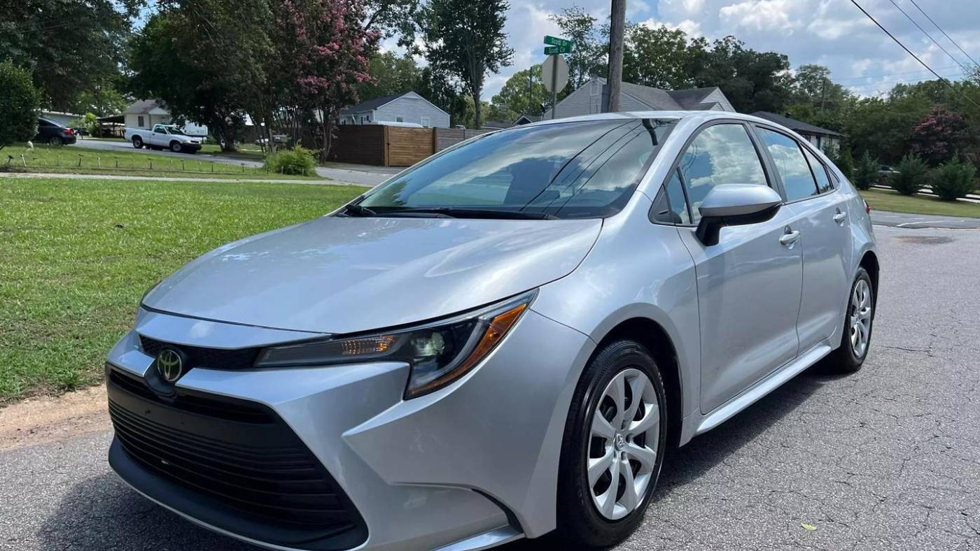 2023 toyota corolla le
