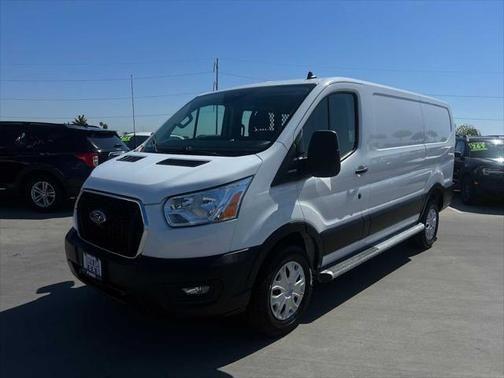 2022 ford transit-250