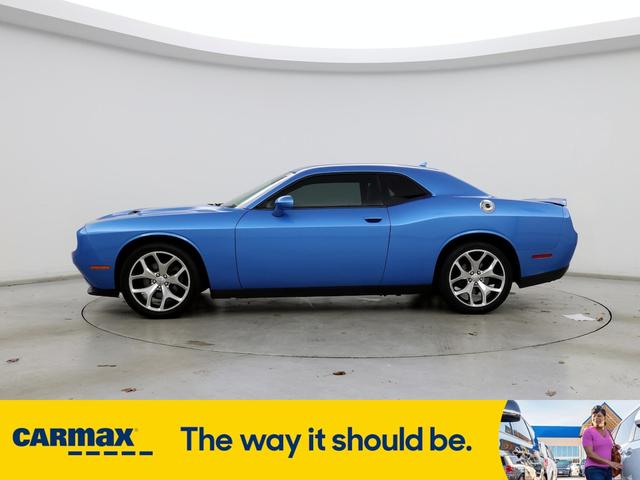 2015 dodge challenger sxt plus