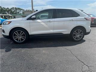2019 Ford Edge titanium