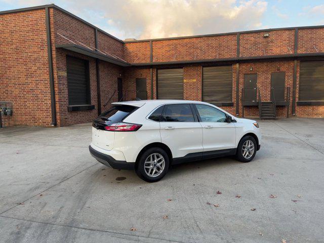 2022 ford edge sel