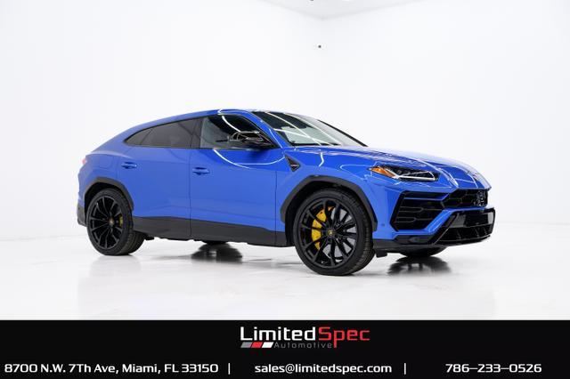 2022 lamborghini urus