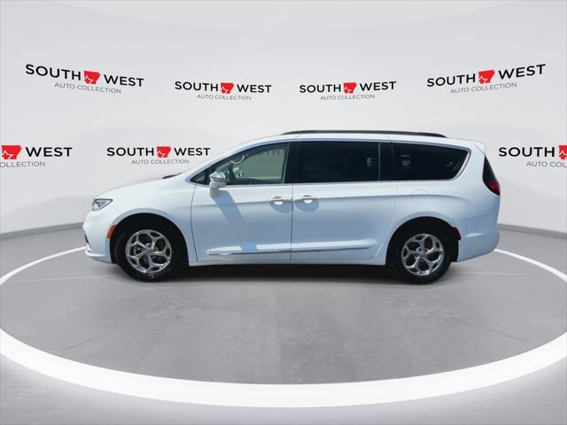2022 chrysler pacifica limited