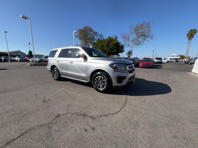 2022 ford expedition xlt