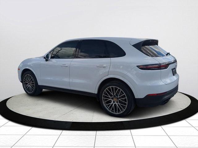 2023 porsche cayenne platinum edition