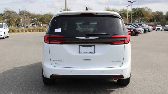 2024 Chrysler Pacifica
