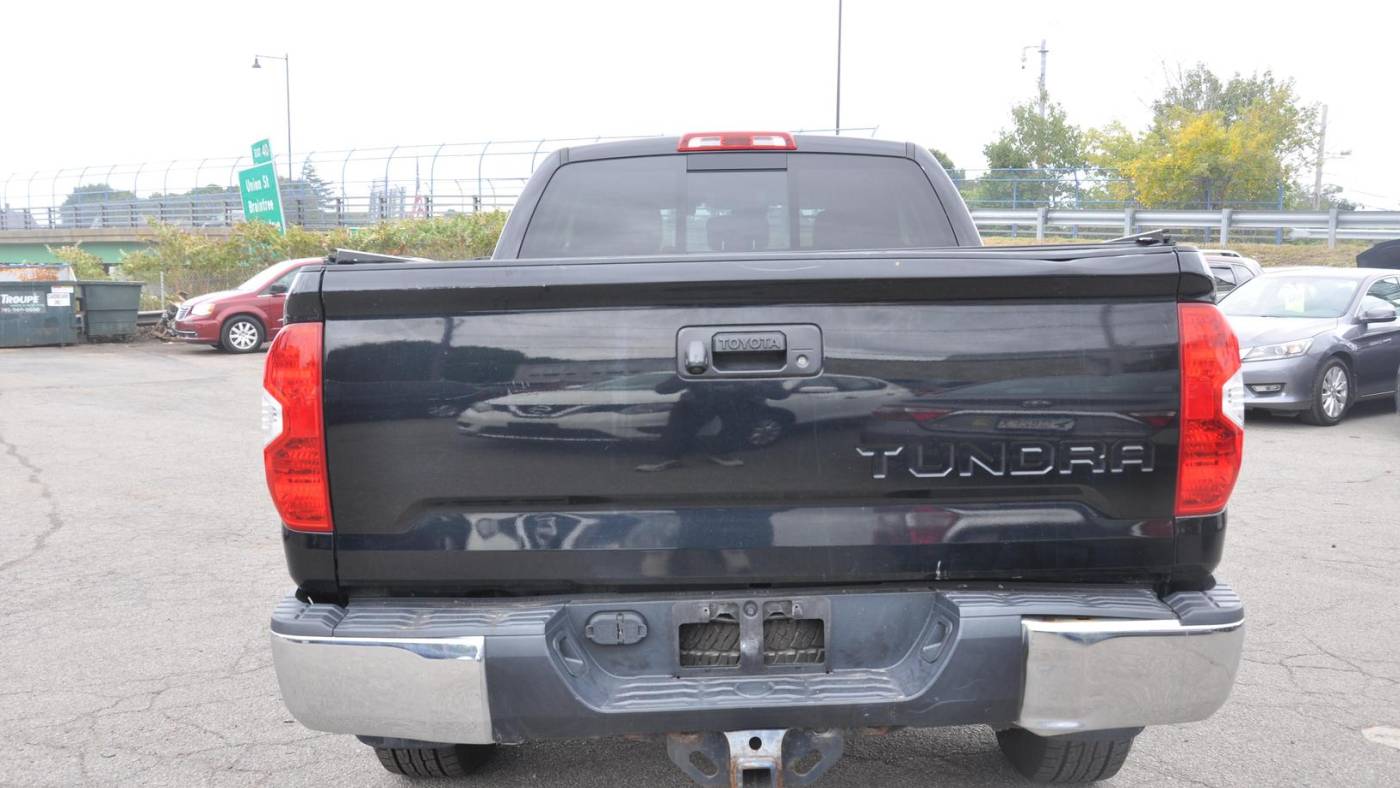 2019 toyota tundra sr5