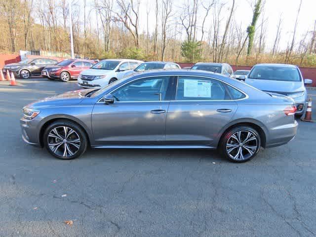 2022 volkswagen passat 2.0t se
