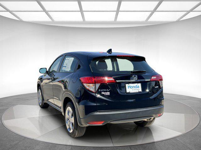 2022 honda hr-v lx
