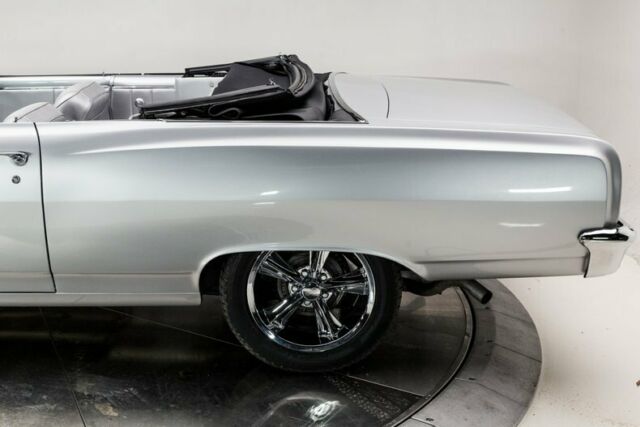 1965 chevrolet chevelle 383 v8 4 speed manual convertible silver metallic