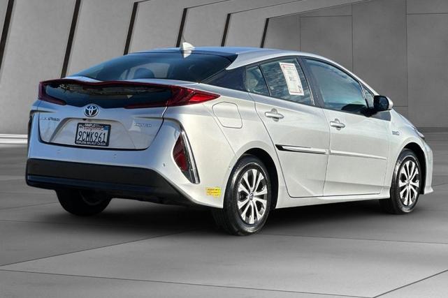 2022 toyota prius prime limited