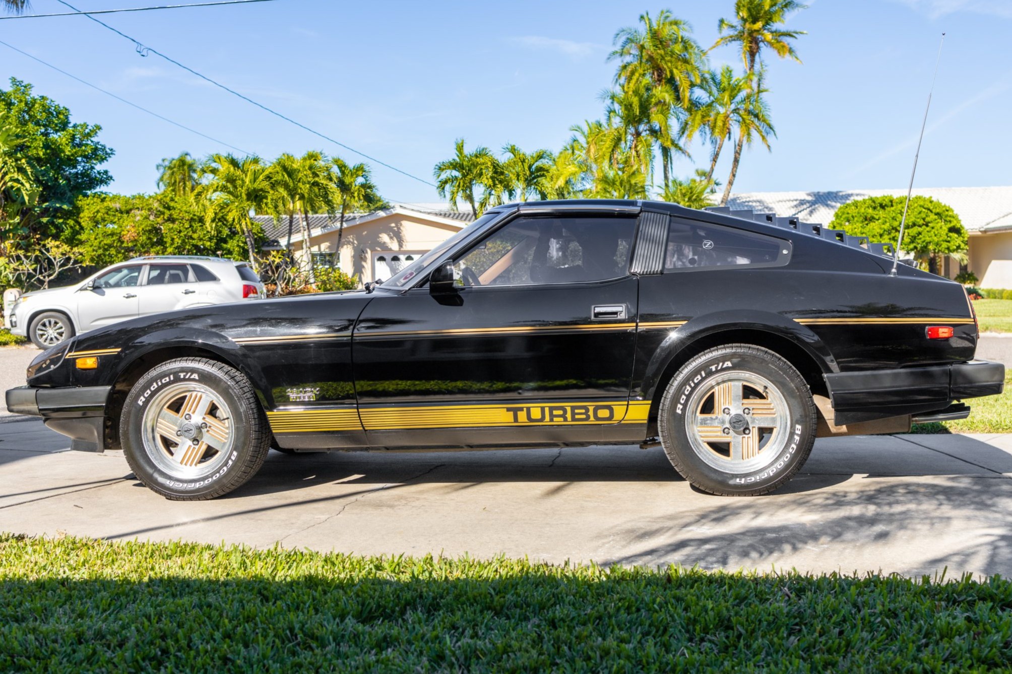 1983 datsun 280zx turbo 5-speed