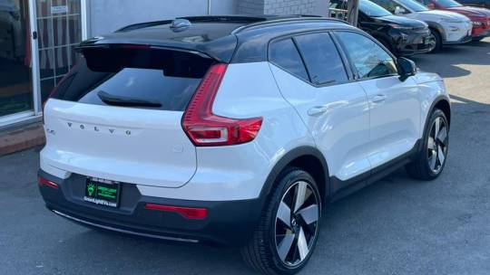 2023 Volvo XC40