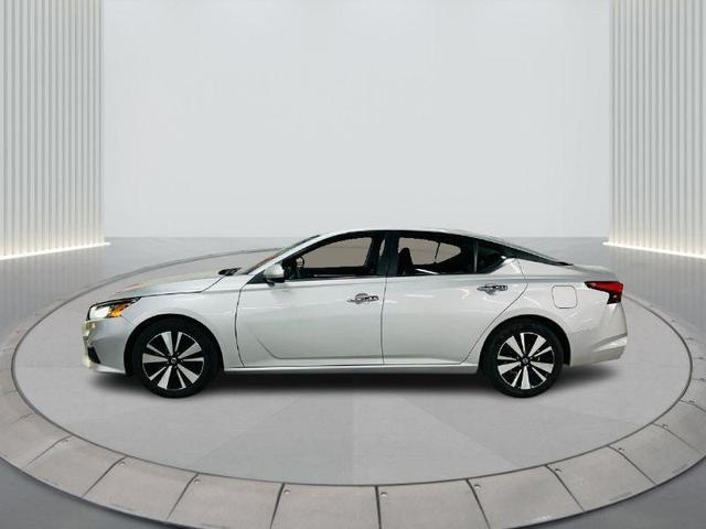 2021 nissan altima 2.5 sv