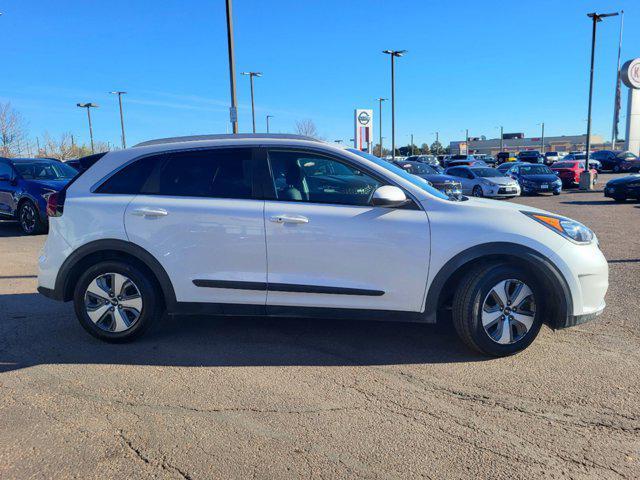 2019 kia niro lx