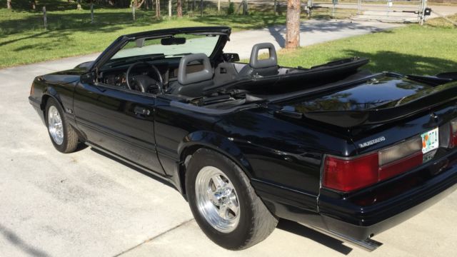 1986 ford mustang gt convertible black