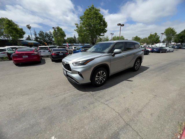 2023 toyota highlander xle