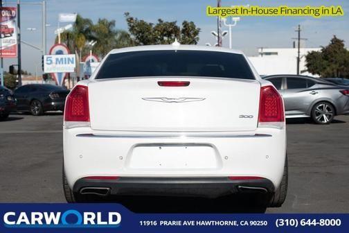 2016 chrysler 300