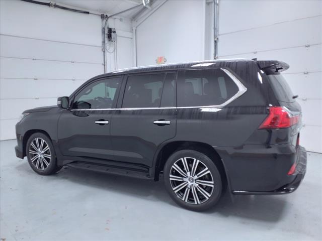 2020 lexus lx 570 three-row
