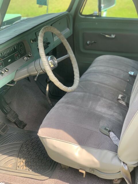 very clean one of a kind truck!