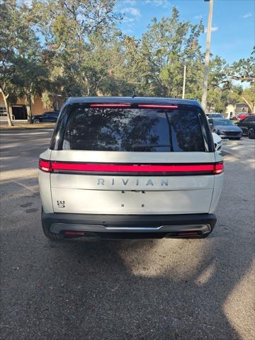 2024 rivian r1s adventure