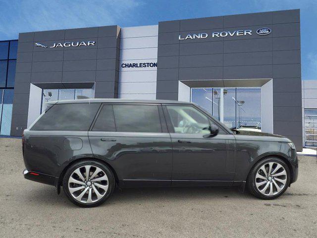 2023 land rover range rover p530 se