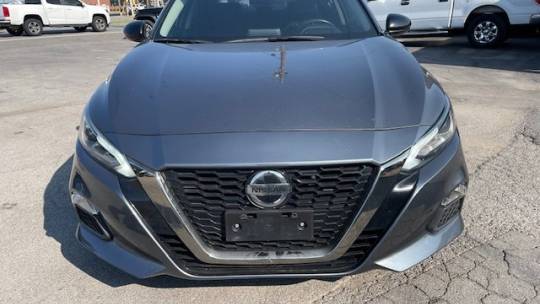 2020 Nissan Altima sr