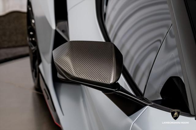 2024 lamborghini revuelto