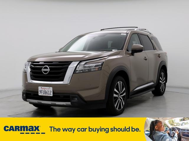 2023 nissan pathfinder platinum