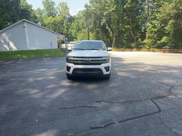 2022 ford expedition xlt