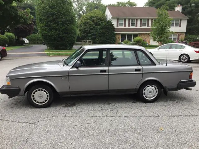 no reserve! one owner 1992 volvo 244 5 speed 134k miles
