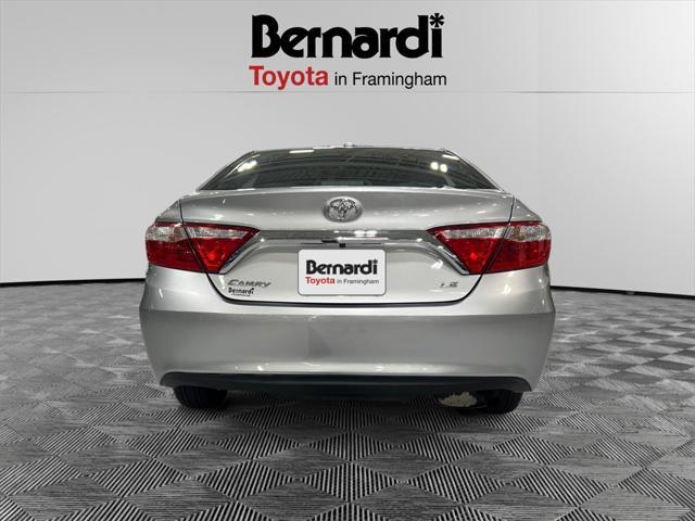2017 toyota camry le