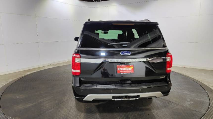 2018 ford expedition xlt